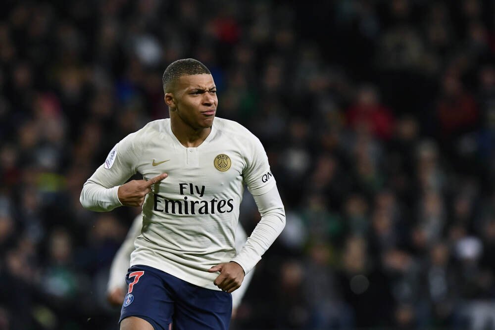 葡媒：葡体接近签下西汉姆联前锋路易斯-吉列尔梅